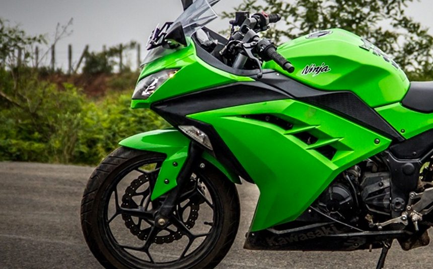 Kawasaki Ninja 300 Motorcycle Rental | GTA Exotics