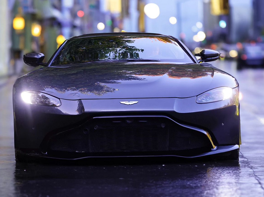 Aston Martin Vantage