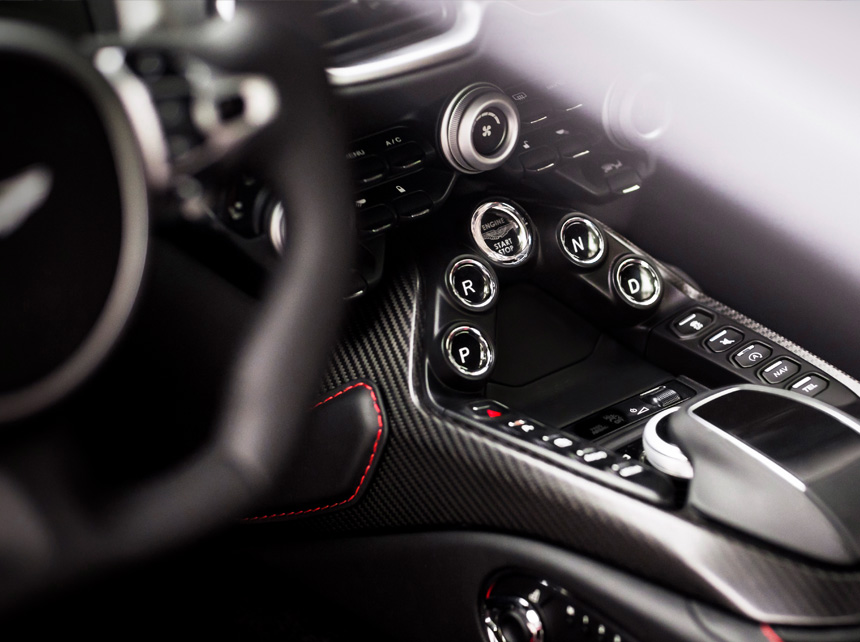 Aston Martin Vantage